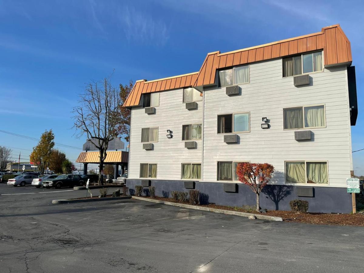 Portland Inn Екстер'єр фото