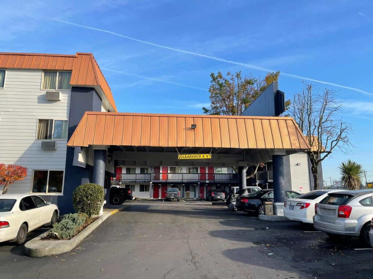 Portland Inn Екстер'єр фото