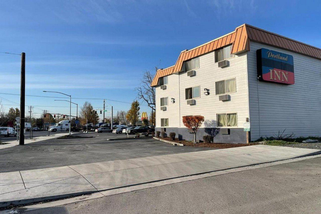 Portland Inn Екстер'єр фото