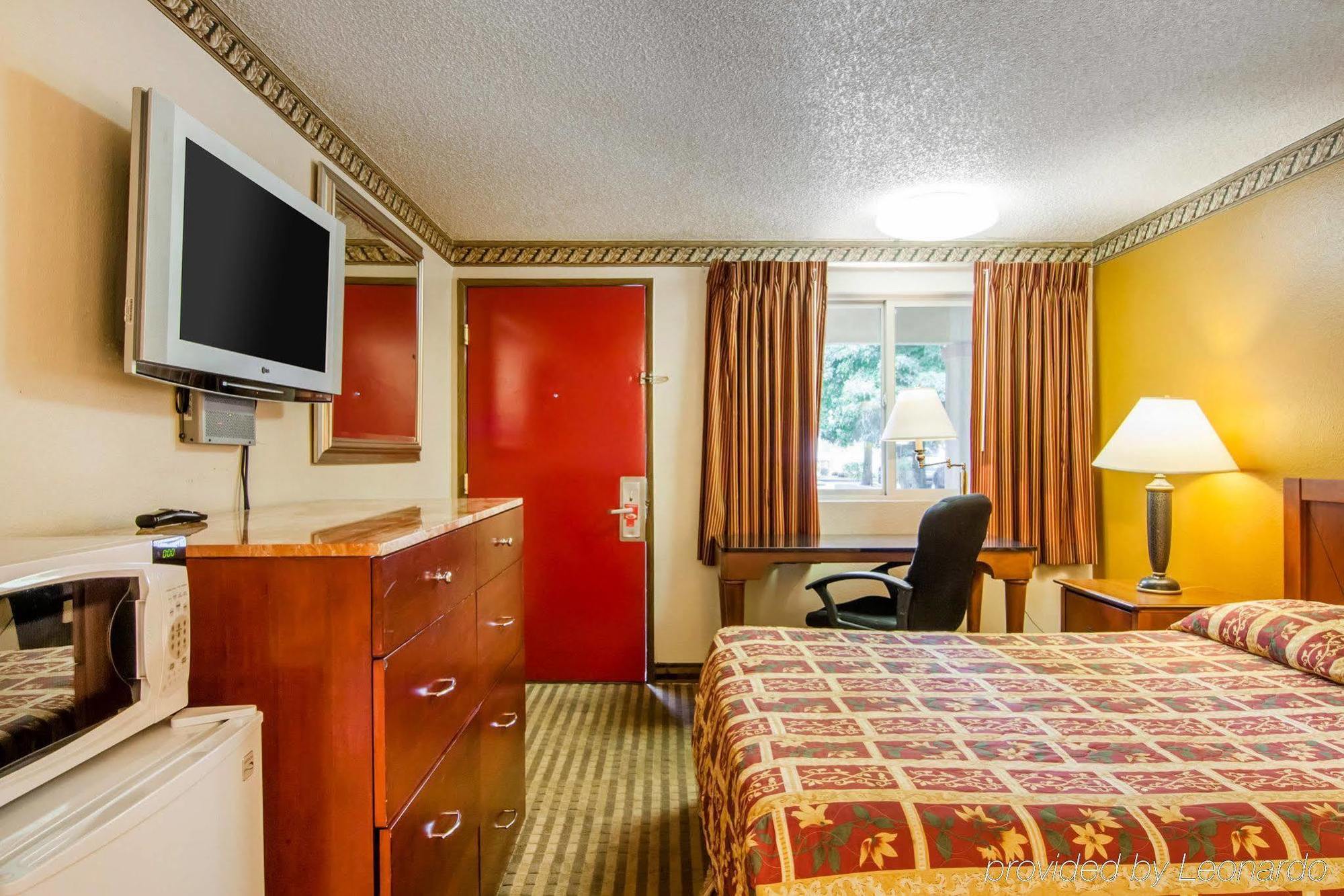 Portland Inn Екстер'єр фото